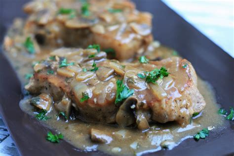 Southern Smothered Pork Chops in Brown Gravy